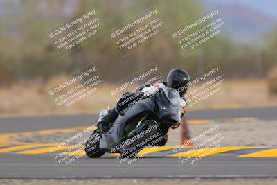 media/Sep-10-2022-SoCal Trackdays (Sat) [[a5bf35bb4a]]/Turn 6 (1140am)/